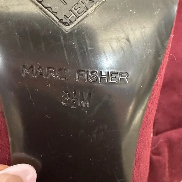 Marc Fisher Over the Knee Faux Suede Boot in Loran Burgundy. Size 8.5. EUC - Picture 4 of 4